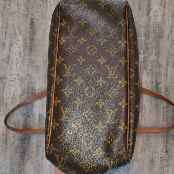LOUIS VUITTON MONOGRAM BATIGNOLLES VERTICAL bag - Picture 4 of 11